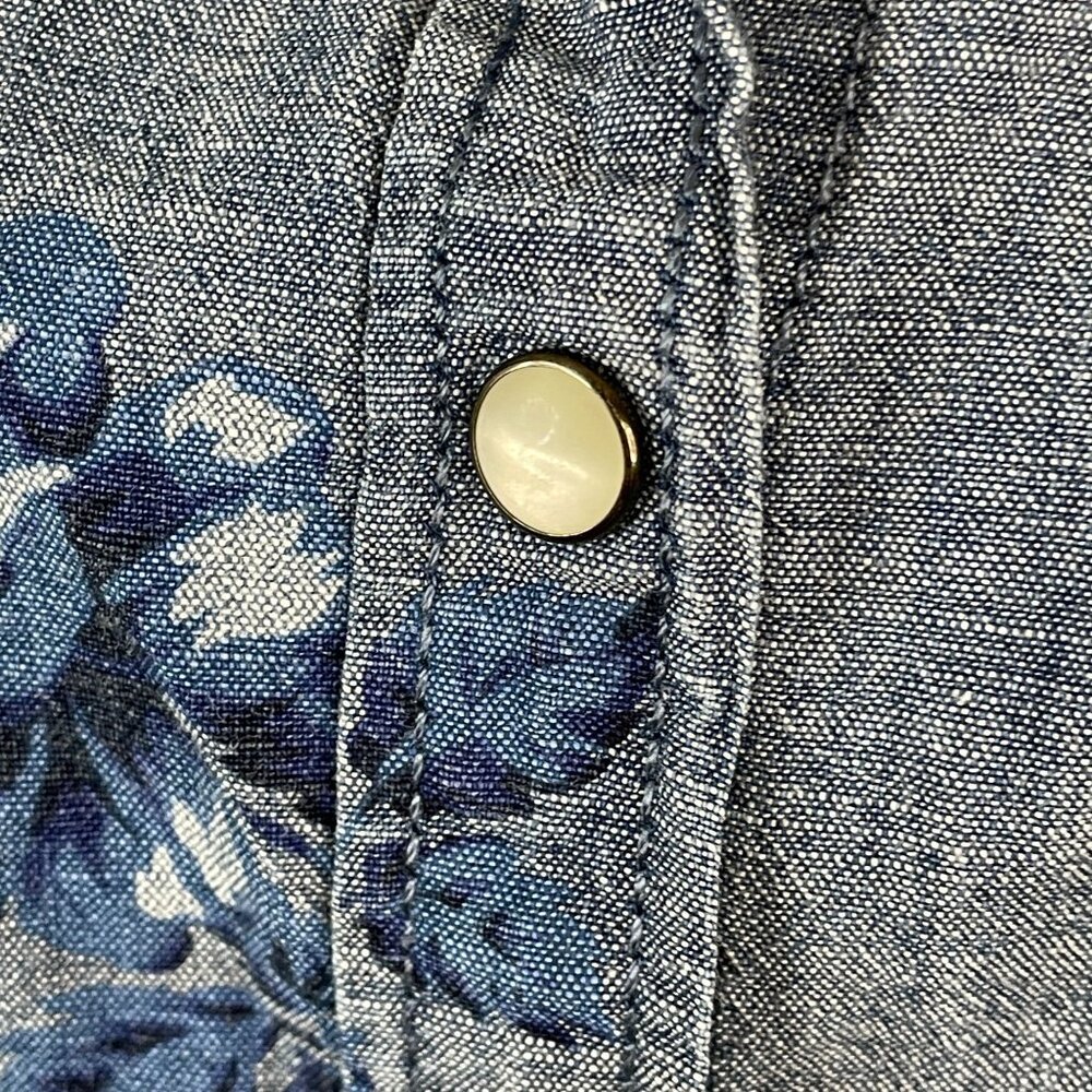 Gap 1969 Cowgirl Floral Chambray Pearl Snap Top Size M Country Western Rodeo - Picture 4 of 13